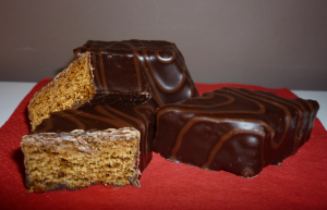 Lambertz Geschenktruhe Inhalt Dessert-Spitzkuchen