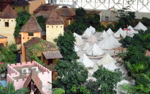 Tropical Islands - Übernachten - Häuser und Zelte